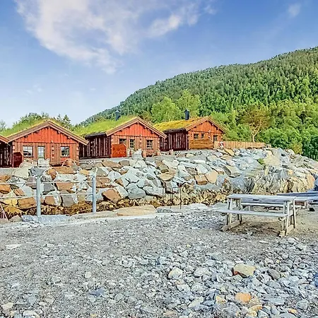 19 Holiday home *